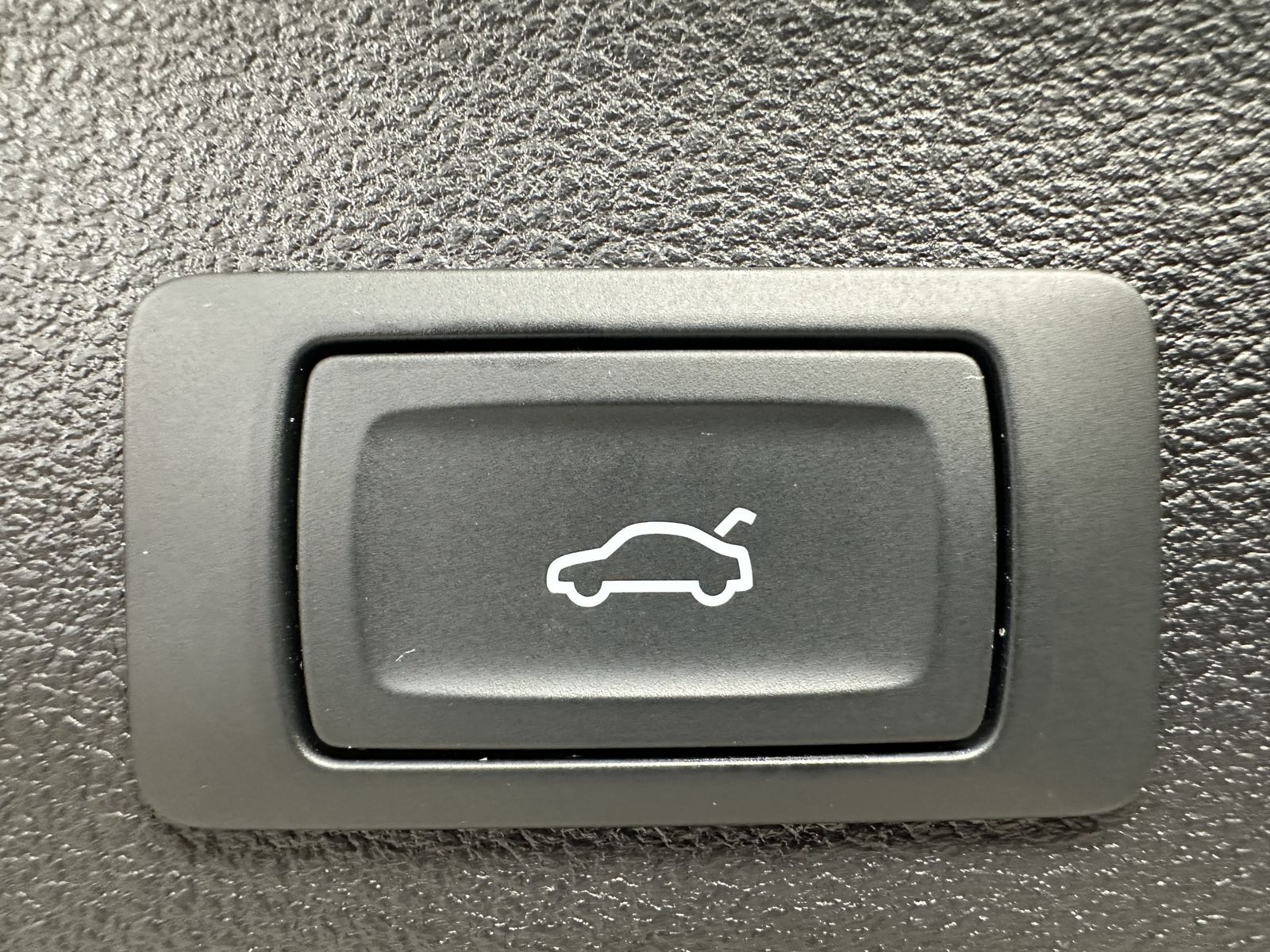 Fahrzeugabbildung Audi A6 Avant 40 TDI Qu Sport NAV+LED+KAM+VCOCKPIT+PP