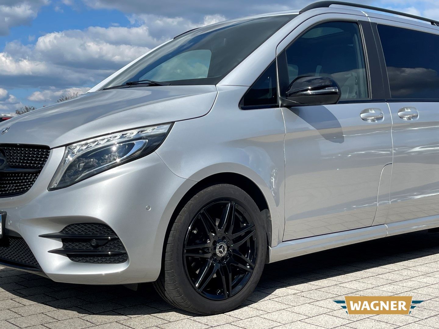 Fahrzeugabbildung Mercedes-Benz V 250 d AVANTGARDE AMG EDITION lang Night Paket