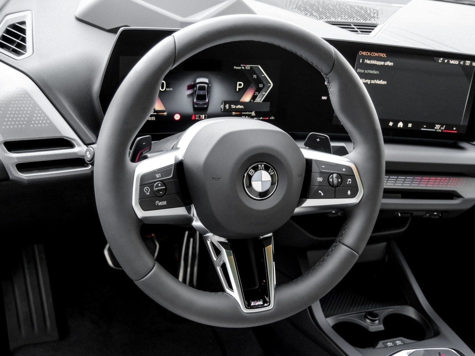 BMW 223 Gran Coupé - Bild 9