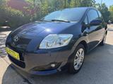 Toyota Auris Luna*ANHÄNGERKUPPLUNG*KLIMA*4SEASON* - Toyota Auris Luna mit Benzin-Antrieb