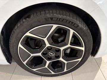 Fotografie 4 des Opel Astra 1.2 Turbo Automatik Ultimate