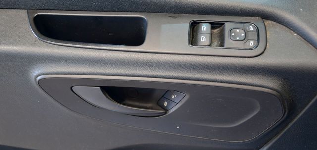 Fahrzeugabbildung Mercedes-Benz Sprinter 316 CDI/43 Maxi Kasten Klima #73T188