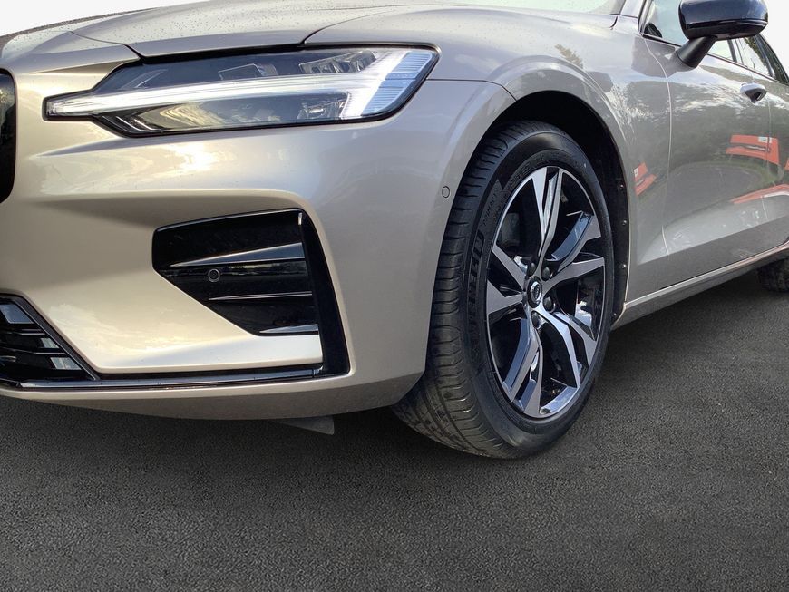 Volvo V60 B4 B DKG Plus Dark Pano*Head-up*360°View foto 6