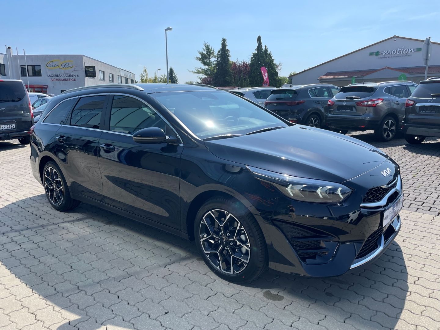 Fahrzeugabbildung Kia Ceed_sw GT Line LED Kamera Schiebedach JBL Navi