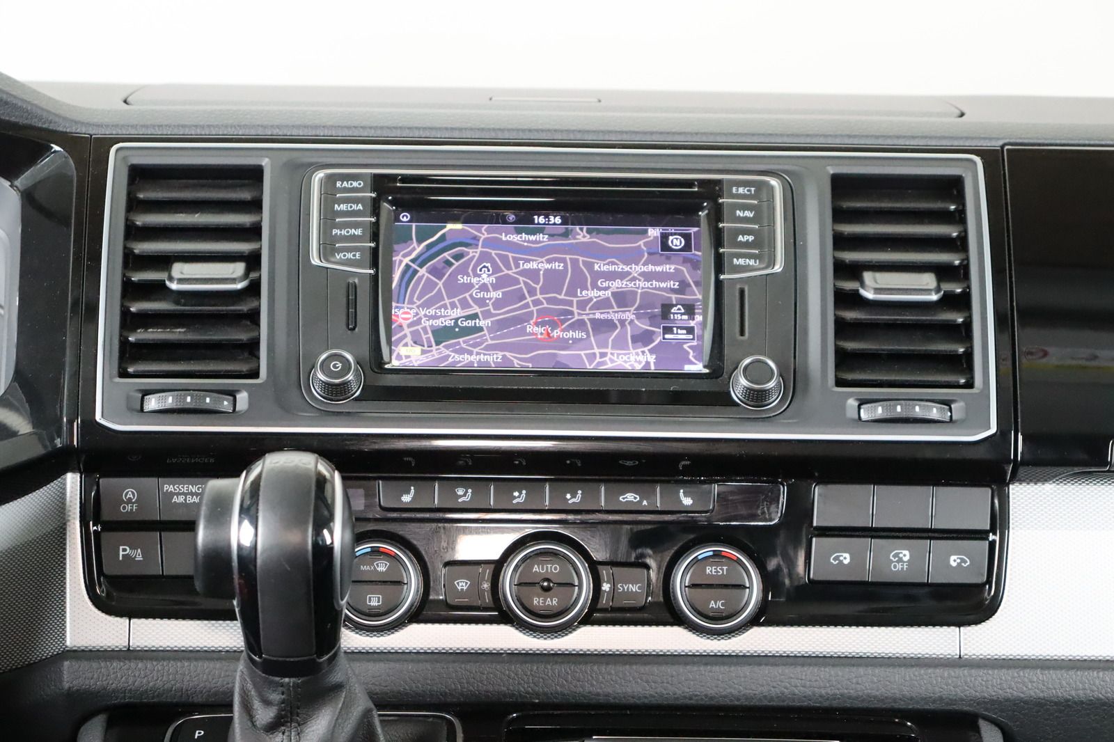 Fahrzeugabbildung Volkswagen T6 2.0 TDI Multivan Highl. * ACC 2xSchiebet LED