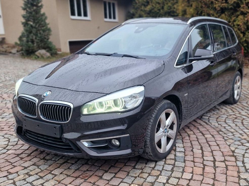 BMW 220 2 Gran Tourer 220 d xDrive Luxury Line AHK