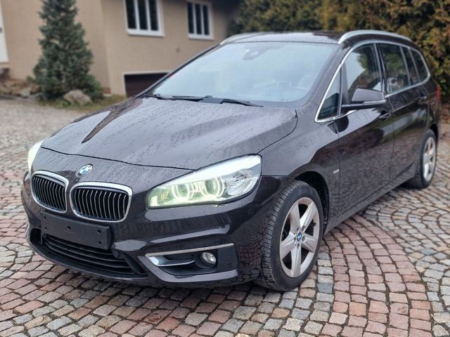BMW 220 2 Gran Tourer 220 d xDrive Luxury Line AHK