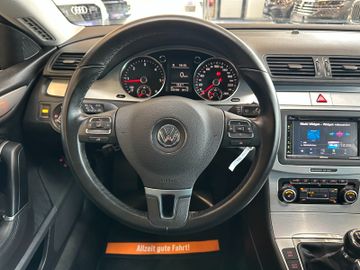 Volkswagen Passat *Sport-Paket*Tempo*Navi*PDC*BI-XENON*