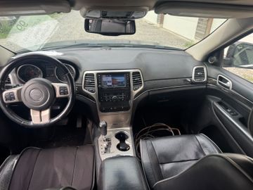 Jeep Grand Cherokee - 9