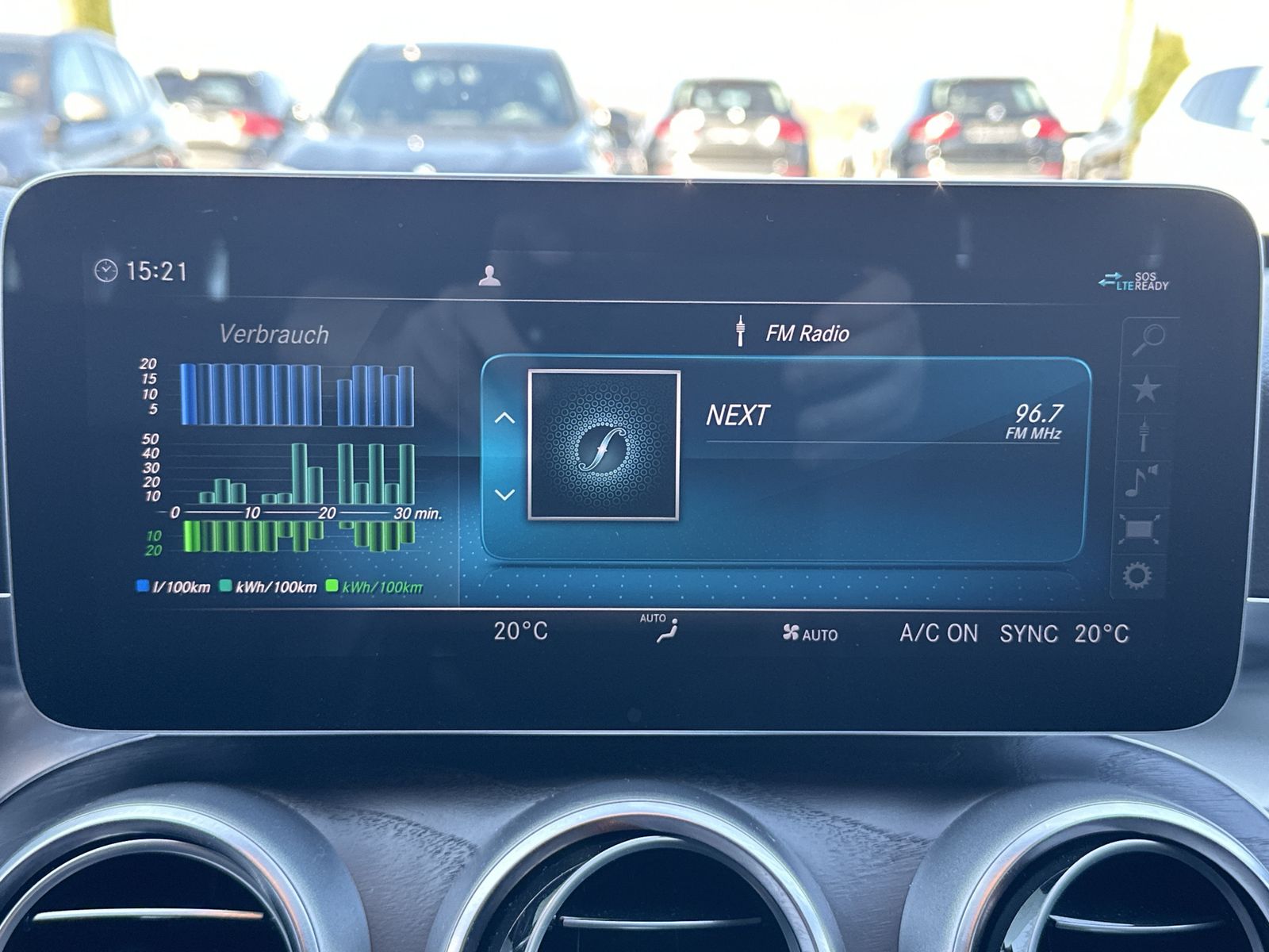 Fahrzeugabbildung Mercedes-Benz C 300de T AMG-Line NAV+LED+AHK+KAMERA+WIDESCREEN