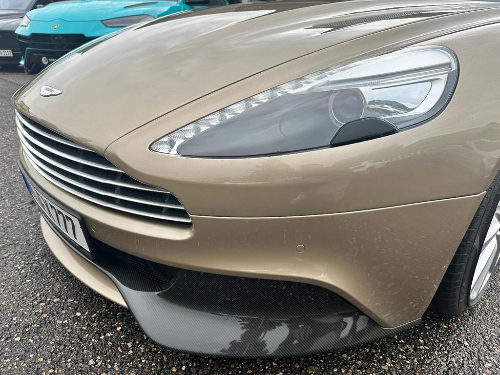 Aston Martin Vanquish