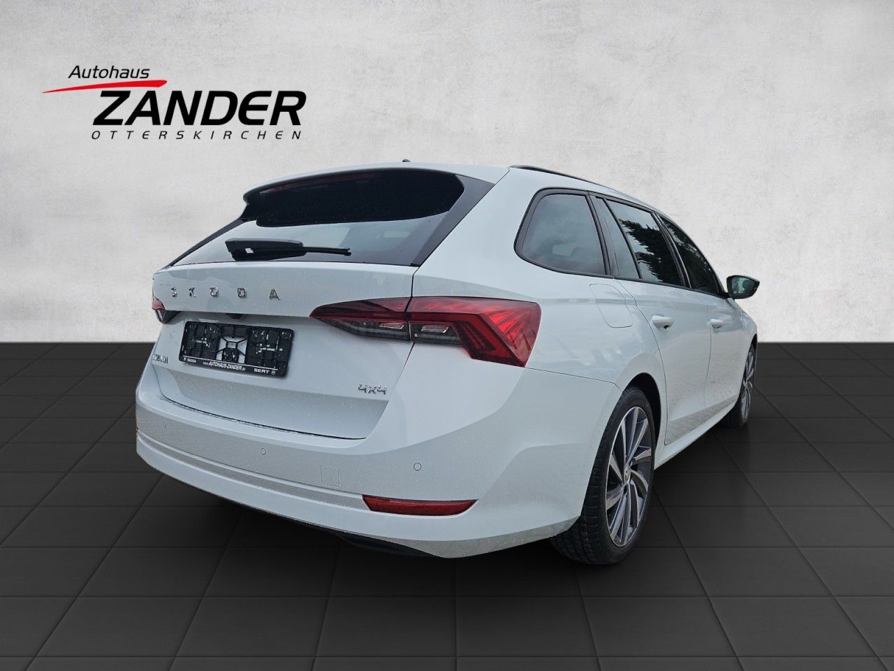 Fahrzeugabbildung SKODA Octavia Combi 2.0 TDI Sportline 4x4 DSG MATRIX