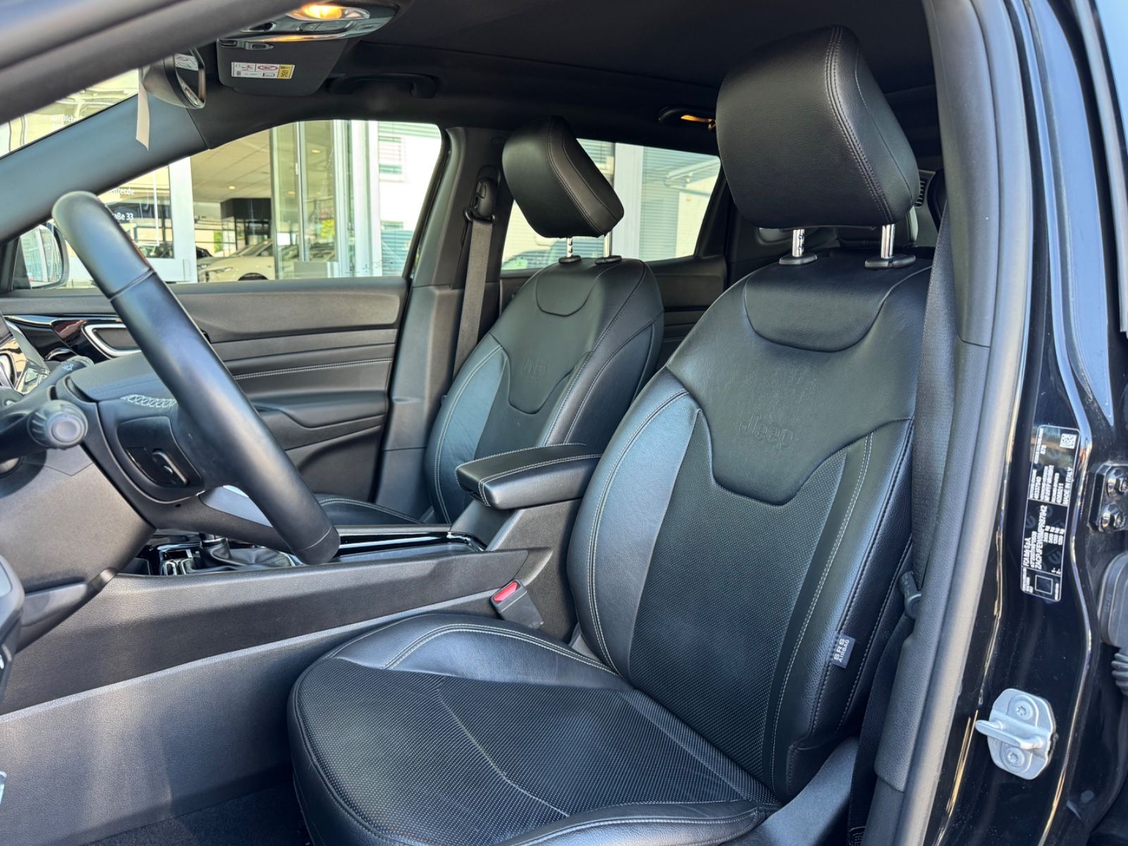 Fahrzeugabbildung Jeep Compass S Plug-In Hybrid 4WD/360°Cam/Leder/Pano/