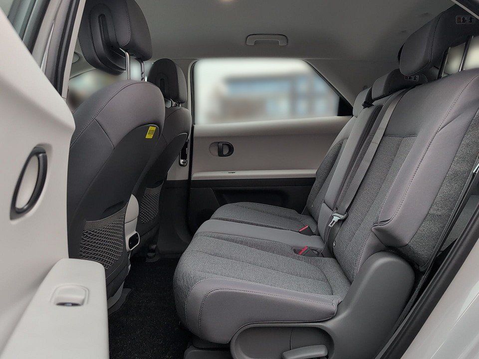 Fahrzeugabbildung Hyundai IONIQ 5 84kWh DYNAMIQ NAVI+KLIMAAT+QI+SHZ+KAMERA