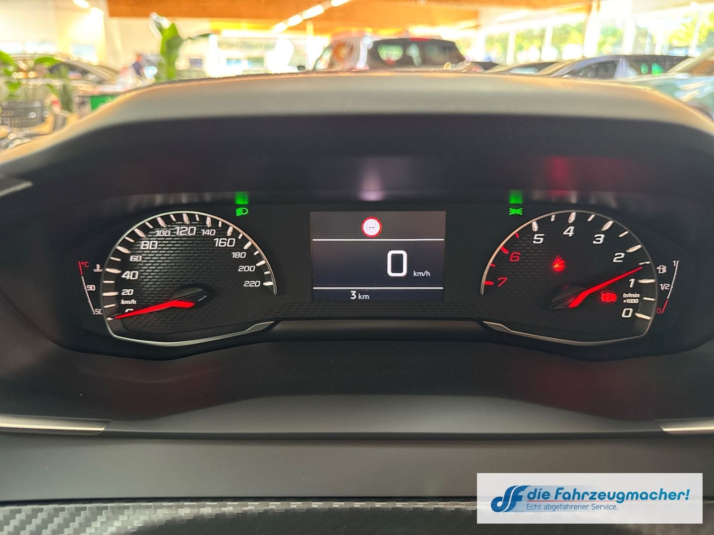 Fahrzeugabbildung Peugeot 208 Style LED Fahrerprofil DAB SHZ Keyless Start