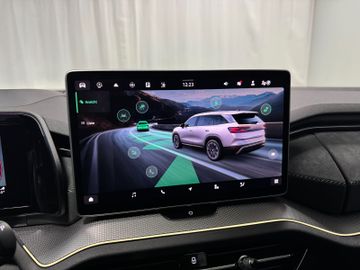 Skoda Kodiaq 2.0 TDI 4x4 Sportline Pano AHK 7-Sitze