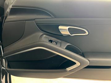 صورة مصغرة 46 لـ 2016 Porsche 911 URMODELL