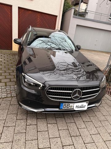 MERCEDES-BENZ E 220 d 4MATIC T Autom. -