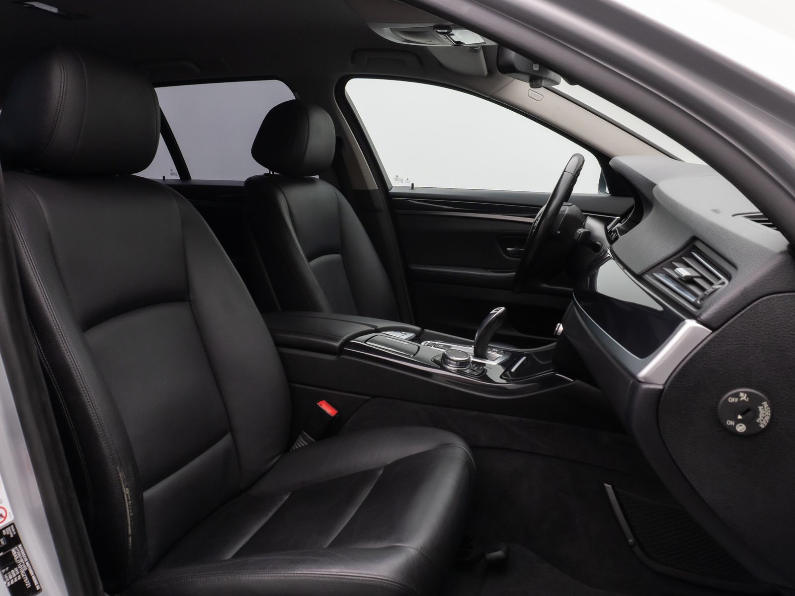 Fahrzeugabbildung BMW 525d NaviPro Fernlichtassist PDC Leder AdapLicht