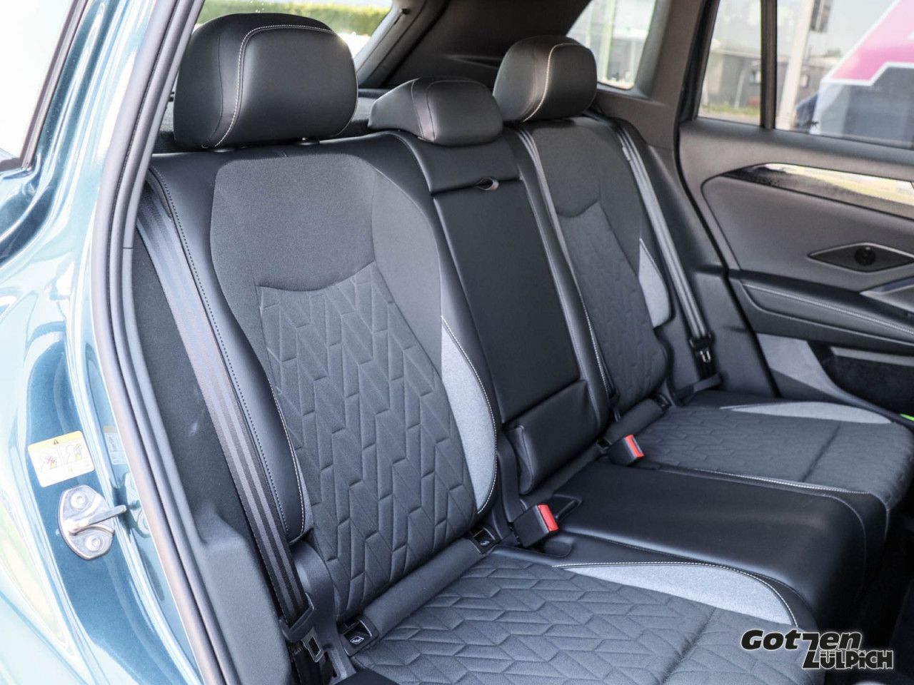 Fahrzeugabbildung Volkswagen Tiguan 1.5 eTSI 110 kW Goal IQ.LIGHT Navi AKK
