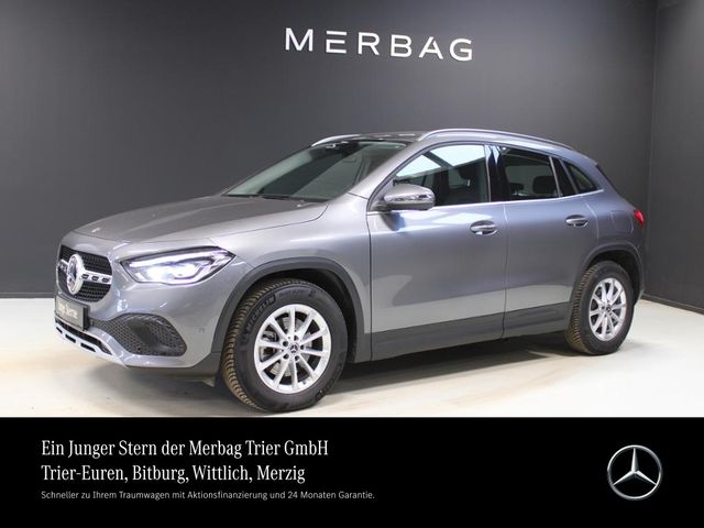 Mercedes-Benz GLA 200 d *KAM PDC SpurH Navi AUT AHK KlimaA FLA