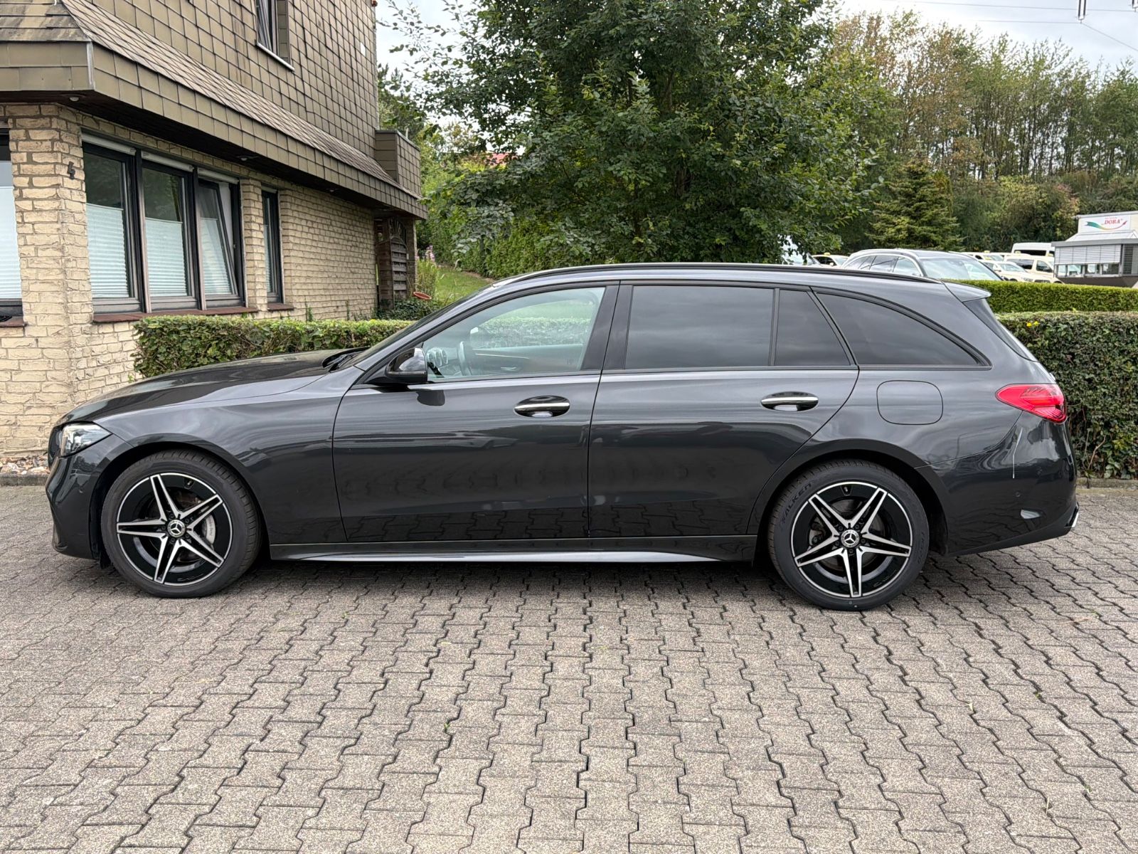 Mercedes-Benz C 300e T AMG Wide Leder Braun Night imagem 3