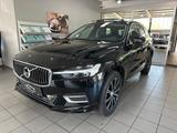 Volvo XC60 T8 Inscription AWD|AHK|Pano|1.Hand|Kamera - Volvo: 1.8