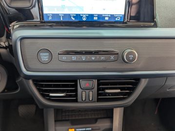 Ford Tourneo Courier Active Automatik