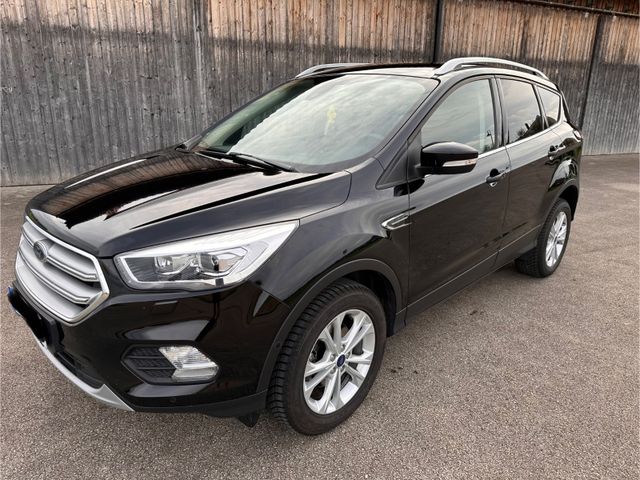 Ford Kuga 1,5 EcoBoost Titanium Titanium SUV Eco 