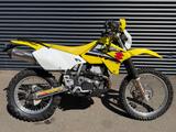 Suzuki DR-Z 400 E*REIFEN NEU * MOTOR NEU REVIDIERT* TOP - SUZUKI DR