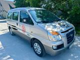 Hyundai H -1 klima 9 Sitz - gebrauchte Hyundai H-1 aus dem Jahr 2006