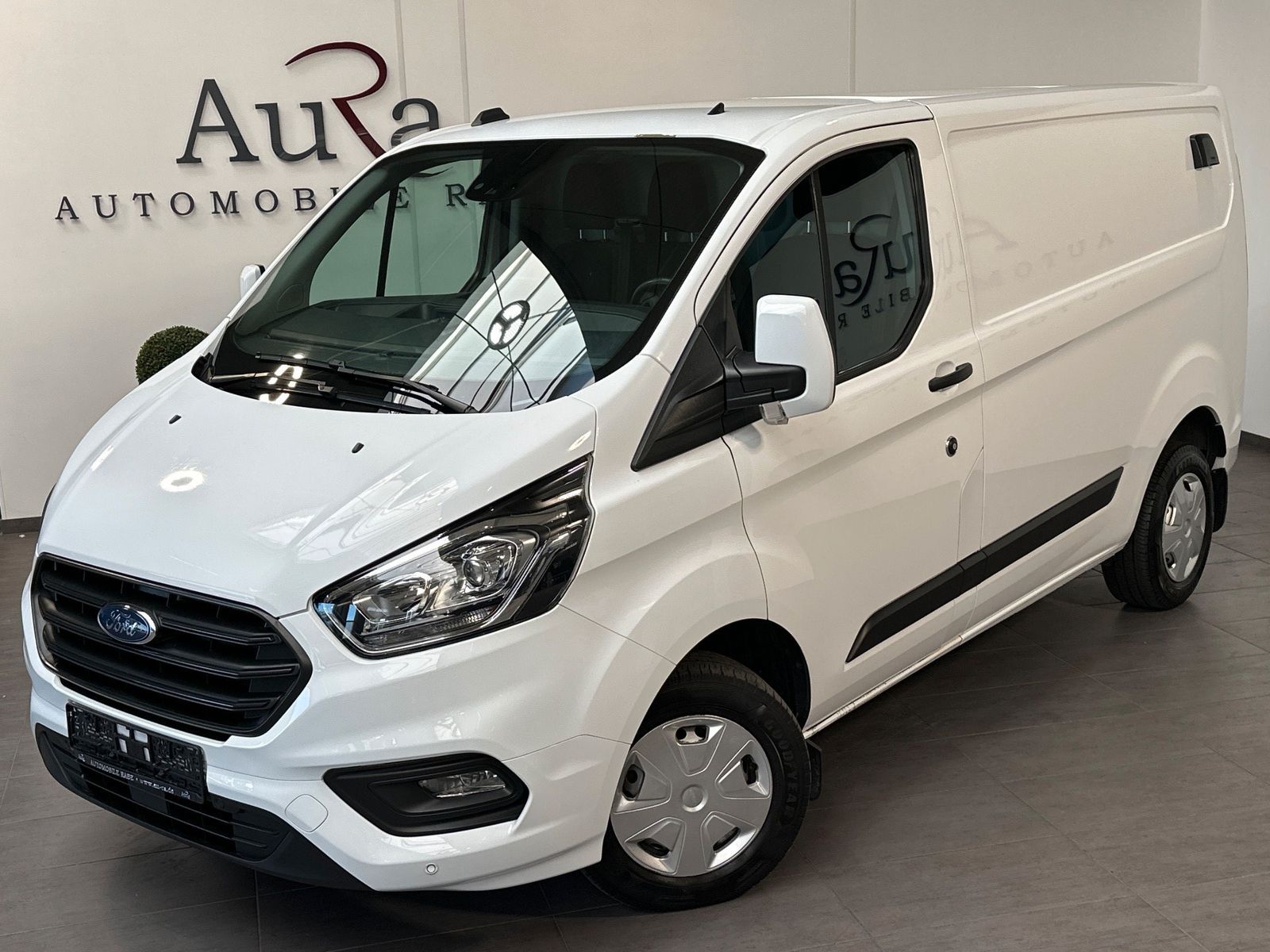Fahrzeugabbildung Ford Transit Custom 280 L1H1 SORTIMO+NAV+KAMERA+PDC