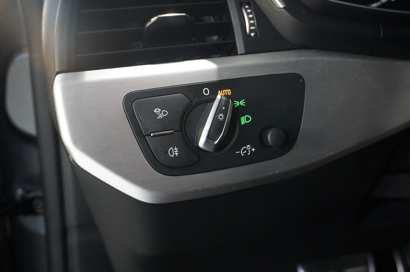 Fahrzeugabbildung Audi A5 Sportback 45 TFSI QUATTRO S-LINE NAVI/MATRIX