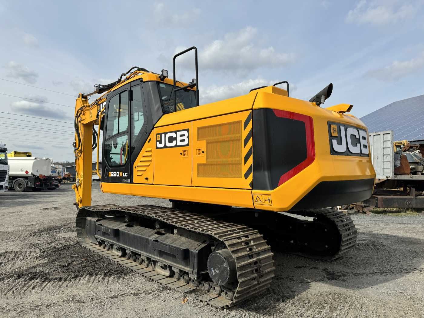 Fahrzeugabbildung JCB 220X LC / DEMO / nur 70h / 2022 / X-Line PRO