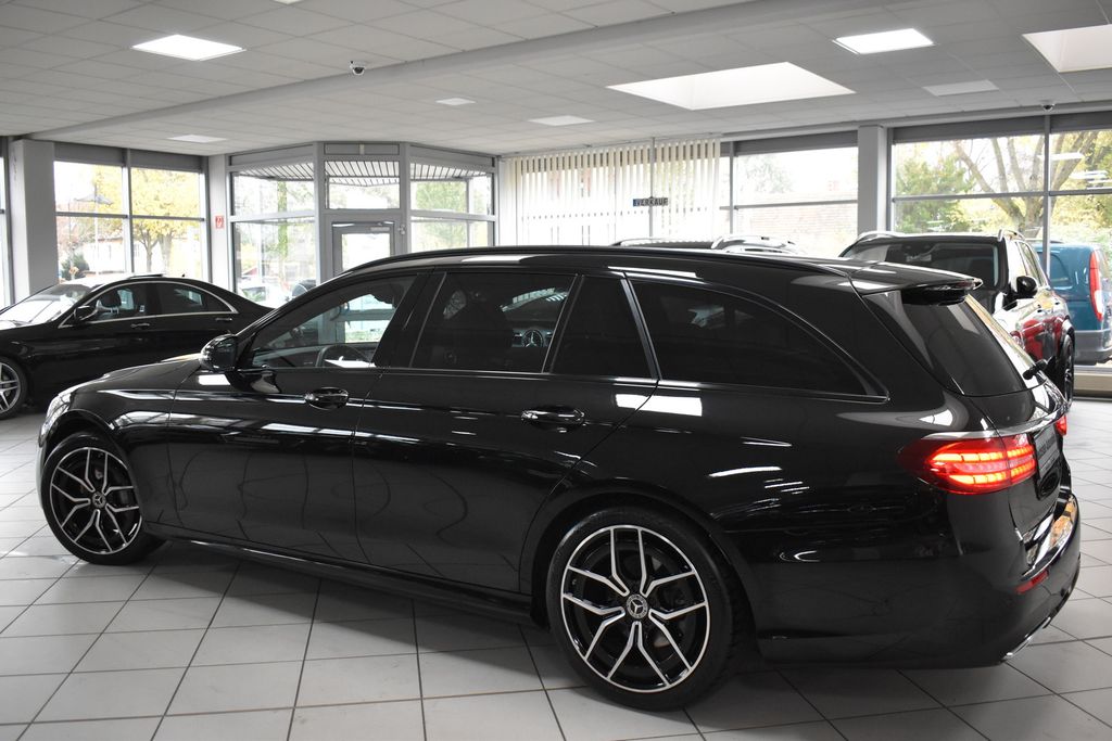 Mercedes-Benz E 200 4M AMG NIGHT DISTR KAMERA HUD NETTO 28.200