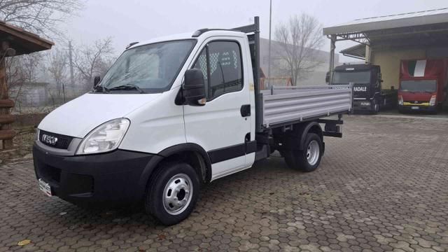 Iveco IVECO Daily DAILY 35/E4 C17P 3.0 Hpt TRIRIBALTAB