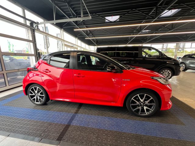 Toyota Yaris  Hybrid Premiere Edition