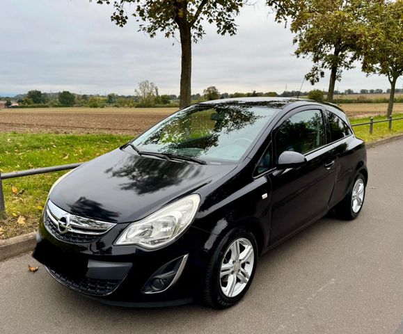 Opel Corsa D 1.4 mit neuem TÜV, PDC, SITZH...