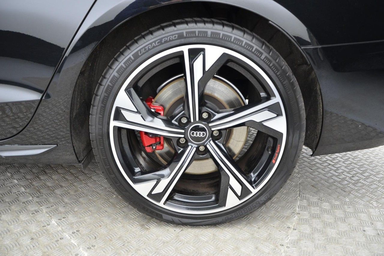 Fahrzeugabbildung Audi A4 Avant S line 50 TDI 210kW qu. Matrix Navi
