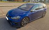 Volkswagen Golf 7 2.0 TSI DSG 4MOTION  Variant R - mit Benzin-Antrieb: Blau, Alcantara, Scheckheftgepflegt, Kombi