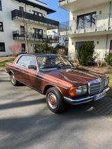 Mercedes-Benz 230 C - W 123 Klassiker in Bestzustand  - Mercedes-Benz 230: 230c