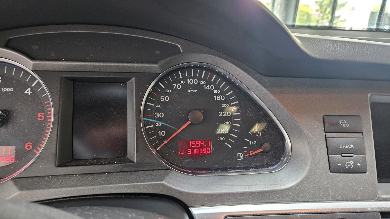 Audi A6 2005 — photo 18