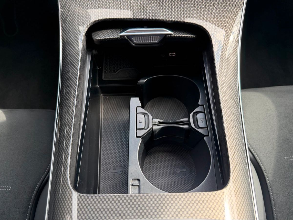 Fahrzeugabbildung Mercedes-Benz C 180 T AMG+AHK+Memory+Ambiente+TotW+