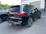BMW X7 M50i A xDr Laser ACC AHK DAB Hifi 7-Sitzer - BMW X7 M50 aus 2021