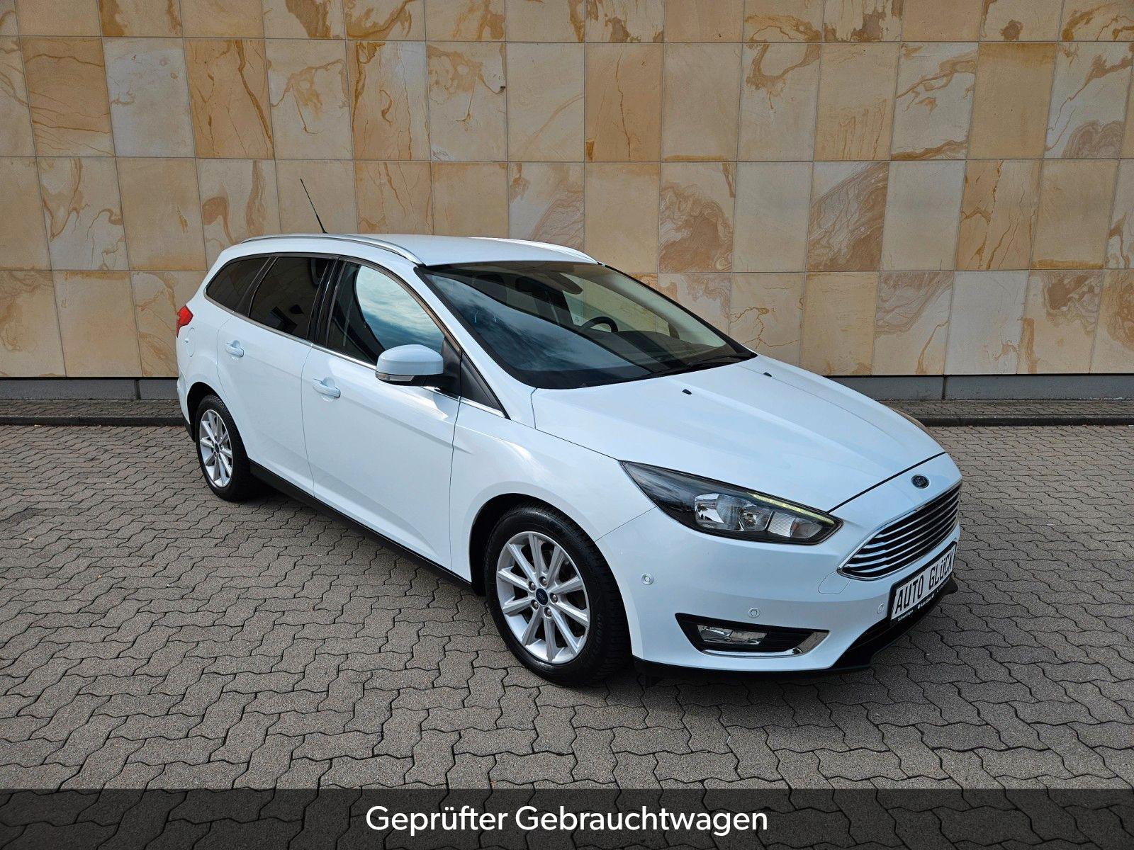 Ford Focus Turnier Titanium *ZAHNRIEMEN NEU*NAVI*PDC*