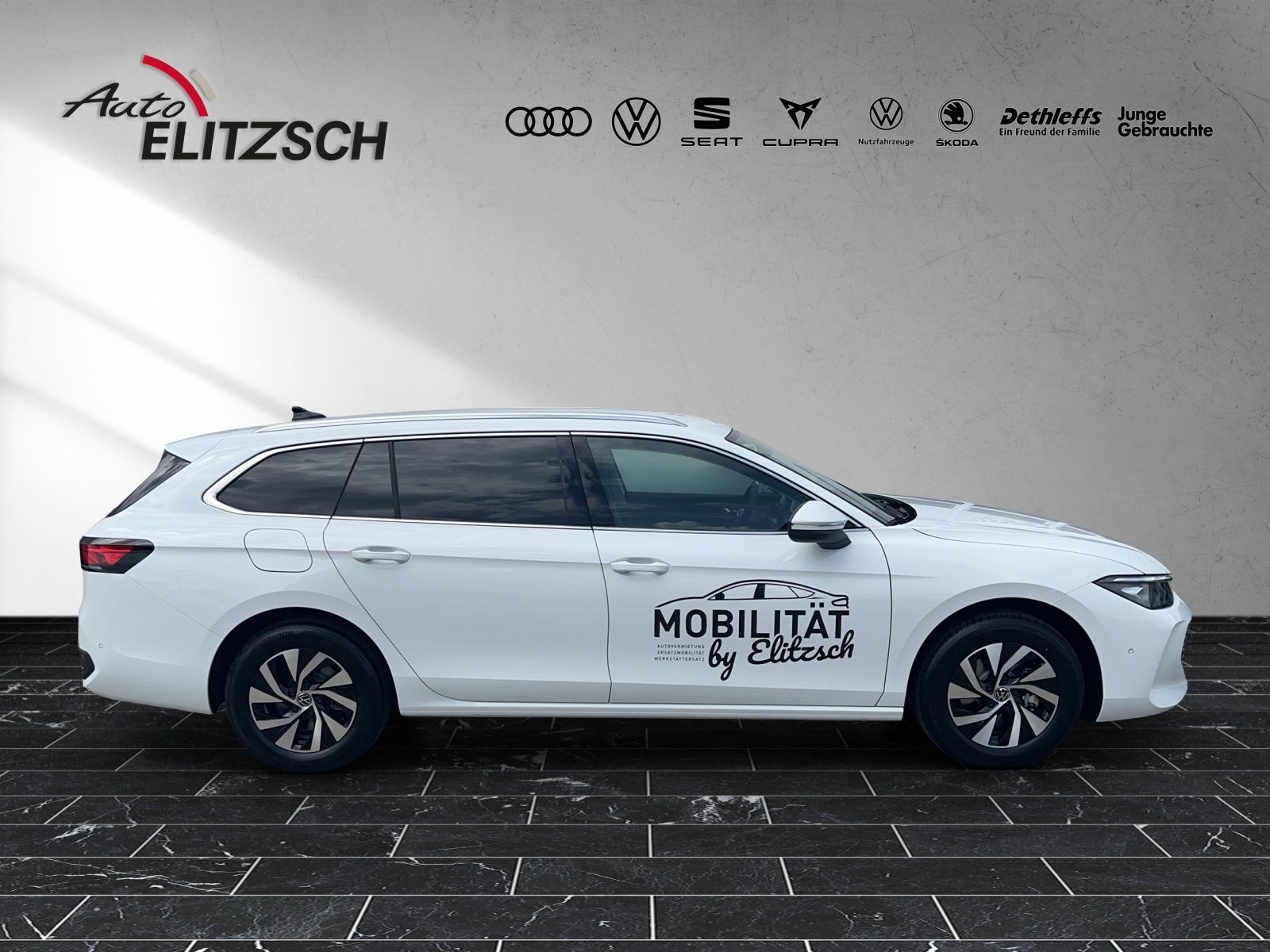 Fahrzeugabbildung Volkswagen Passat TSI Business DSG LED ACC Navi HUD AID Par