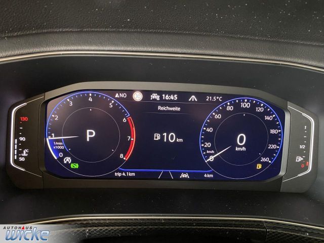 T-Cross 1.5 TSI DSG R-Line NAVI KLIMA AHK KEYLES