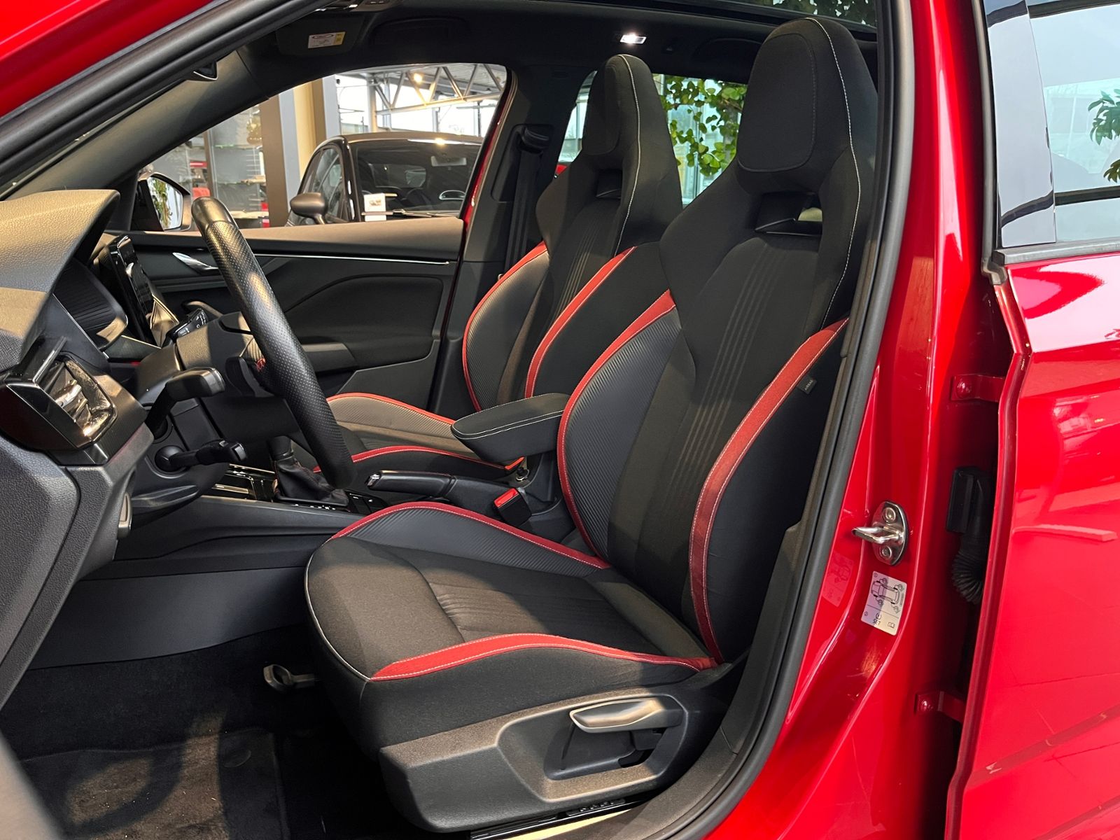 Fahrzeugabbildung SKODA Kamiq Monte Carlo LED NAVI ALU