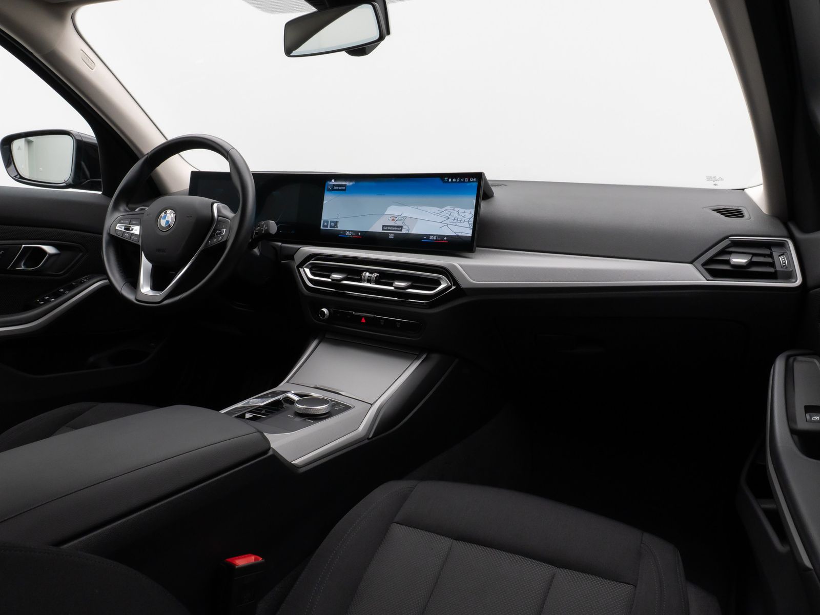 Fahrzeugabbildung BMW 320d xD Stop&Go DAB Kamera HUD Komfort Widscreen