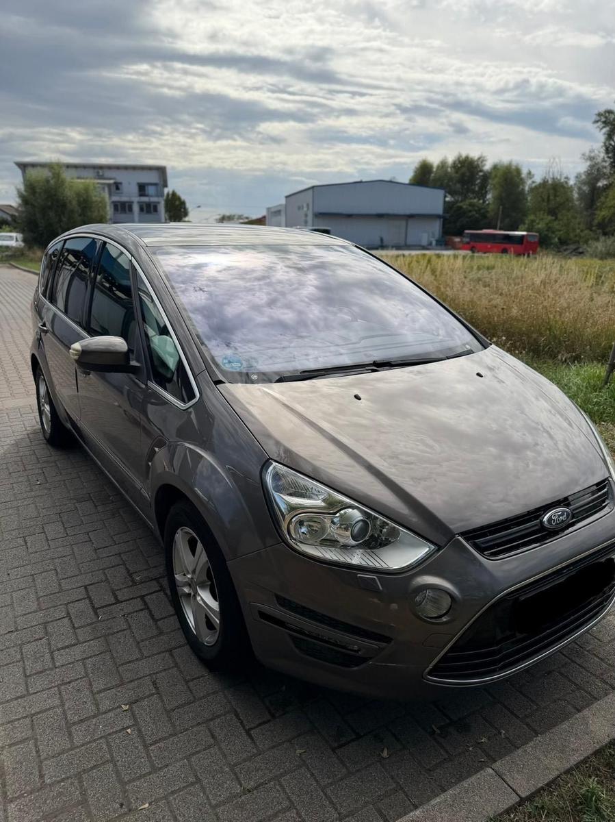 Ford S-Max